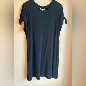 LC Lauren Conrad Black Tie-Sleeve Dress